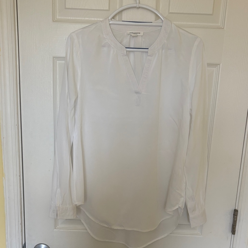 beachlunchlounge White V-Neck Long Sleeve Blouse